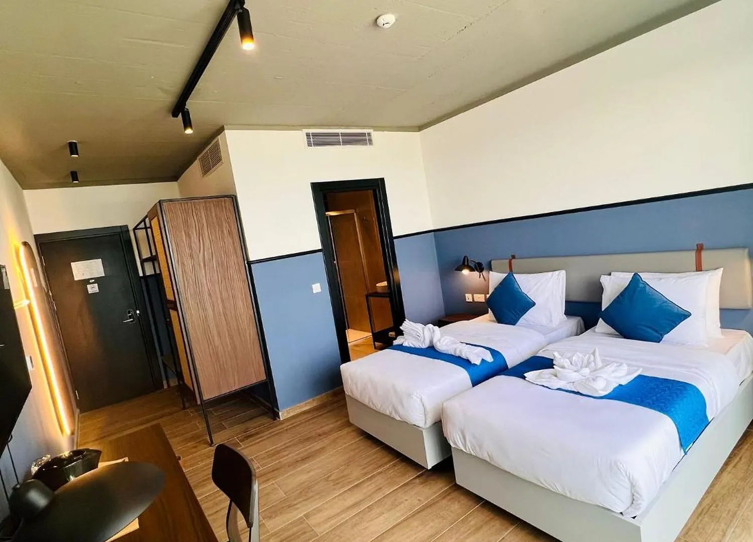 South32 Hotel Birżebbuġa