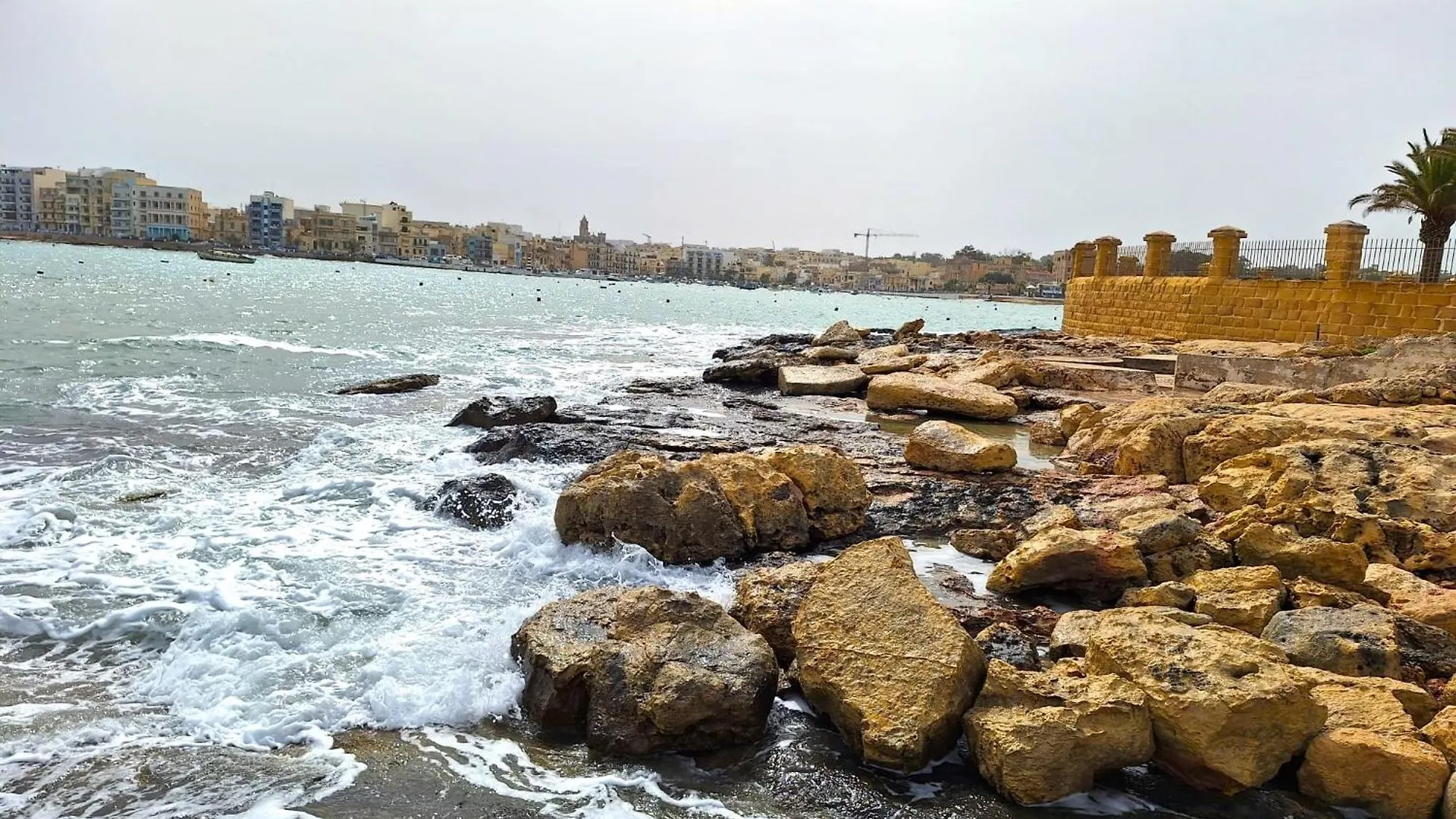 South32 Hotel Birżebbuġa